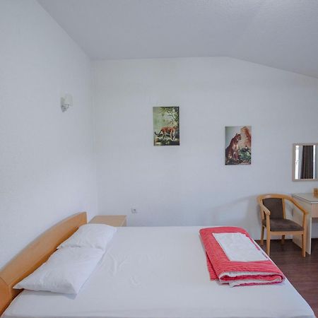 Hotel Kiko Бітола Екстер'єр фото