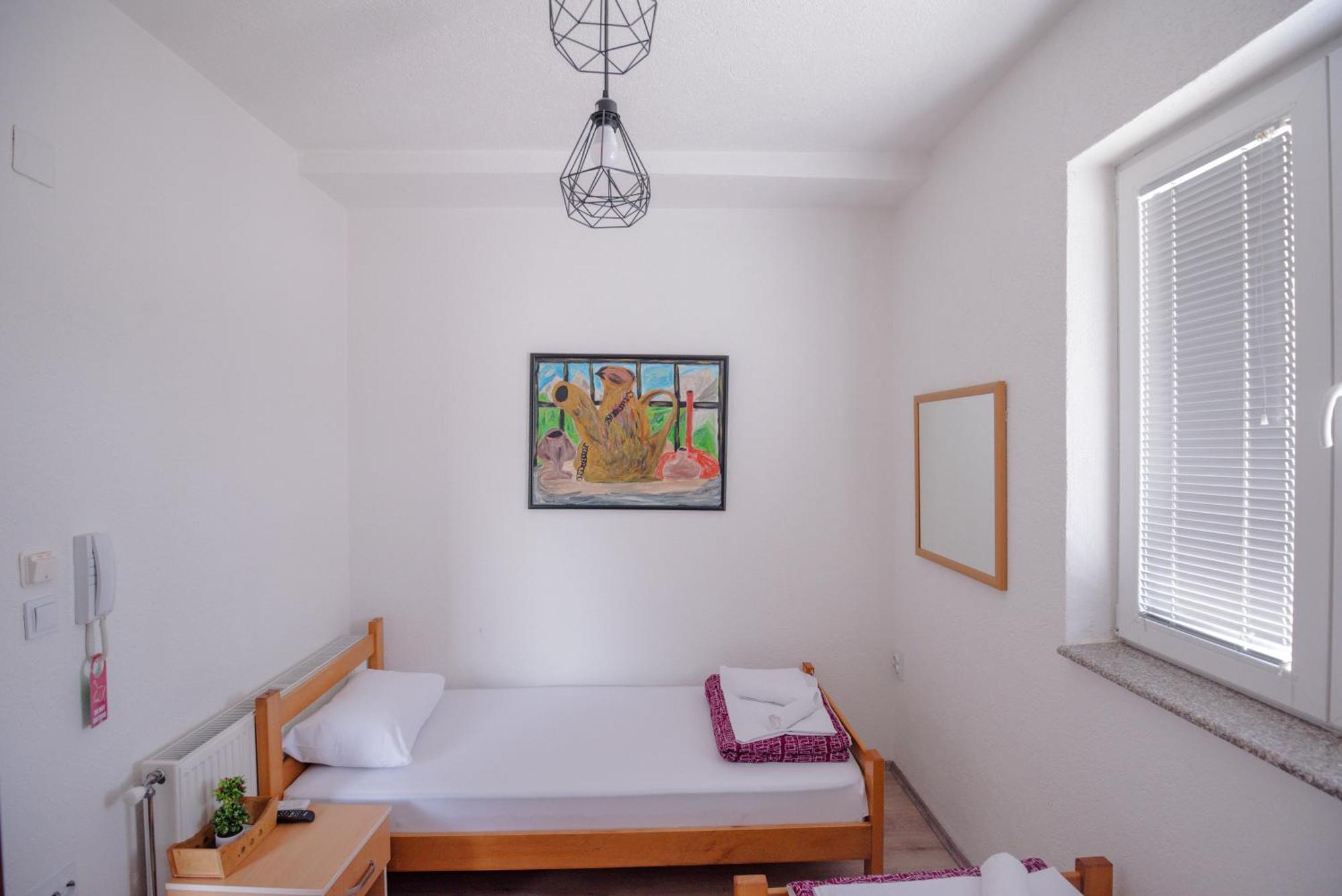 Hotel Kiko Бітола Екстер'єр фото