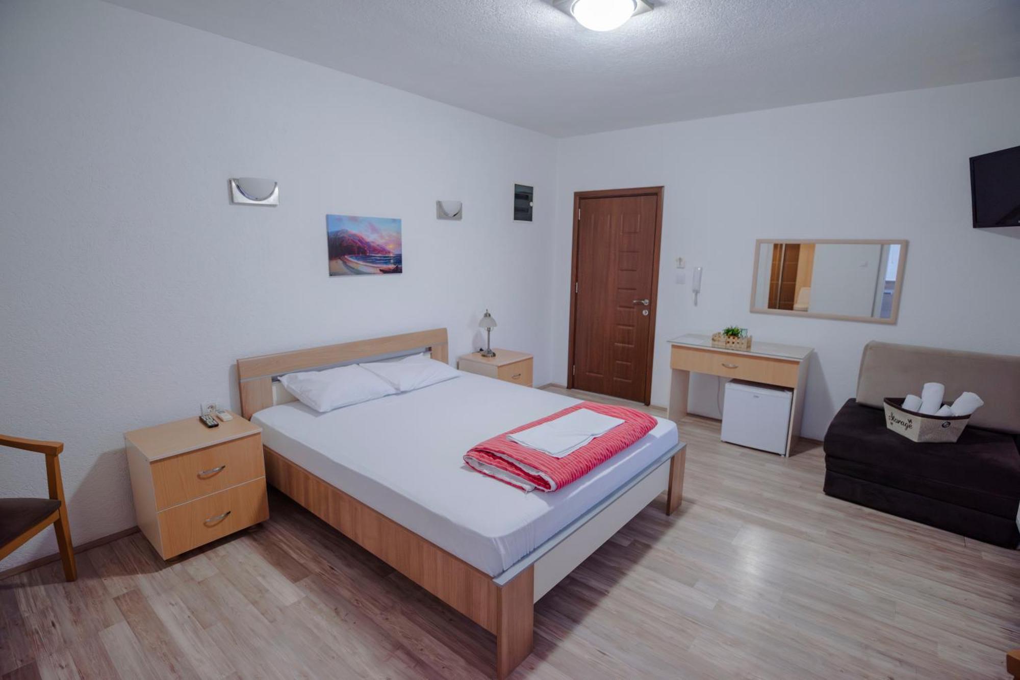 Hotel Kiko Бітола Екстер'єр фото